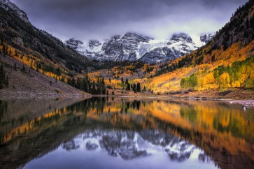 Delal Lambert - Moraine Lake, Banff National Park