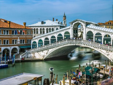 Assaf Frank - Famous Rialto bridge, Venice, Italy, FTBR-1896