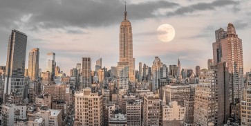 Assaf Frank - Empire State Building with Manhattan skyline - New York City
