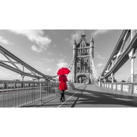 Assaf Frank - Tourist with red umbrella on Tower Bridge, London, UK