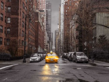 Assaf Frank - Streets of Manhattan with cars, New York City